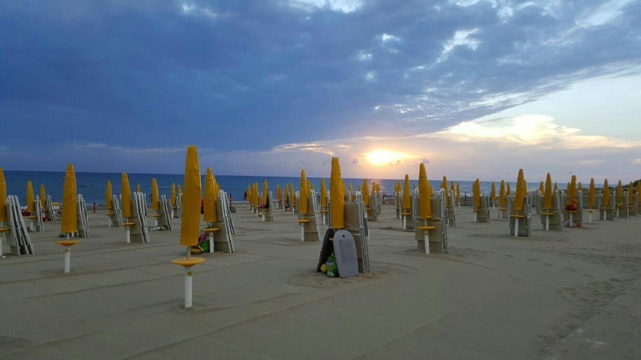 Residence Stabilimento Roma L'Americano Buitenkant foto
